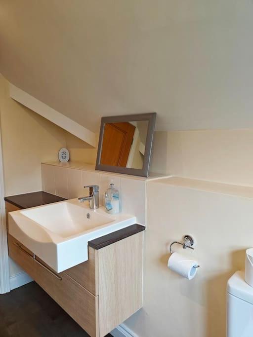 Luxury 5-Bed House Near Nec & Bhx Leilighet Solihull Eksteriør bilde