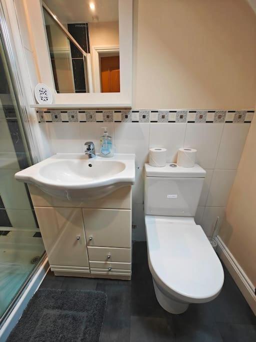 Luxury 5-Bed House Near Nec & Bhx Leilighet Solihull Eksteriør bilde