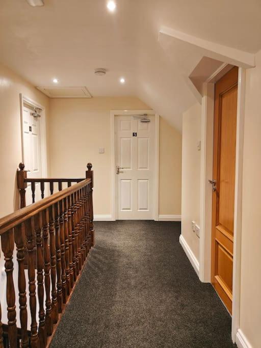 Luxury 5-Bed House Near Nec & Bhx Leilighet Solihull Eksteriør bilde