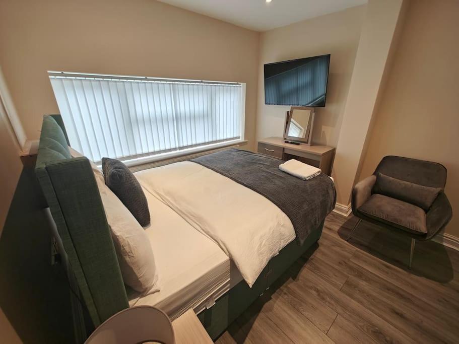 Luxury 5-Bed House Near Nec & Bhx Leilighet Solihull Eksteriør bilde