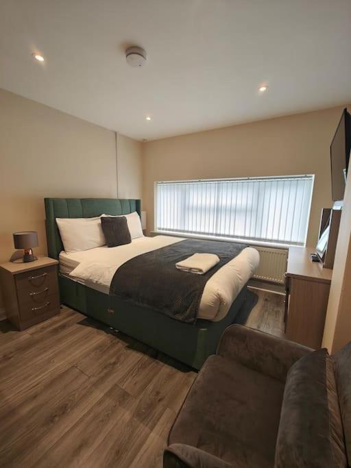 Luxury 5-Bed House Near Nec & Bhx Leilighet Solihull Eksteriør bilde